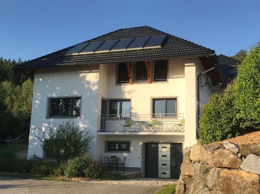 Villa Haus Im Gruenen Bad Zell Exterior foto